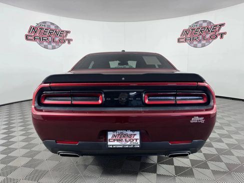 Used 2020 Dodge Challenger SXT w/ Blacktop Package RWD image 6