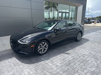 Used 2021 Hyundai Sonata SEL image 1