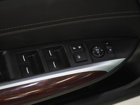Used 2017 Acura TLX w/ Technology Package FWD image 20