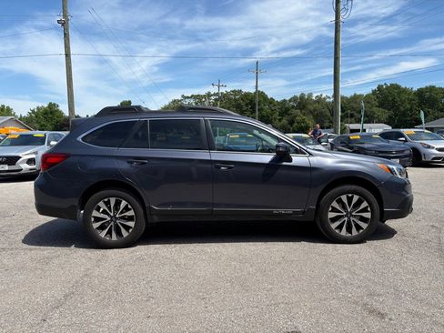 Used 2015 Subaru Outback 2.5i Limited AWD/4WD image 3