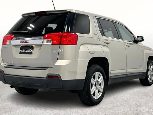 Used 2014 GMC Terrain SLE image 2
