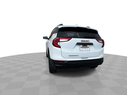 Used 2023 GMC Terrain SLT w/ Elevation Edition FWD image 6