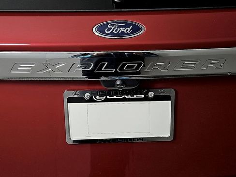 Used 2021 Ford Explorer Limited w/ Hybrid Equipment Group 310A RWD image 34