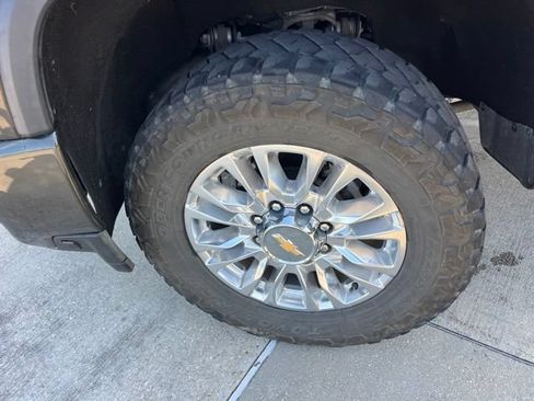 Used 2022 Chevrolet Silverado 2500 High Country w/ Safety Package II AWD/4WD image 35