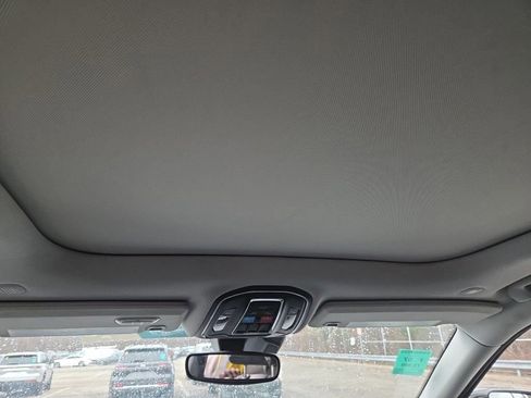 Used 2022 Jeep Grand Cherokee Limited 4xe image 11