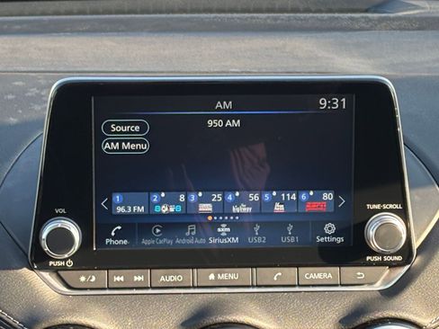 Used 2025 Nissan Sentra SV image 20