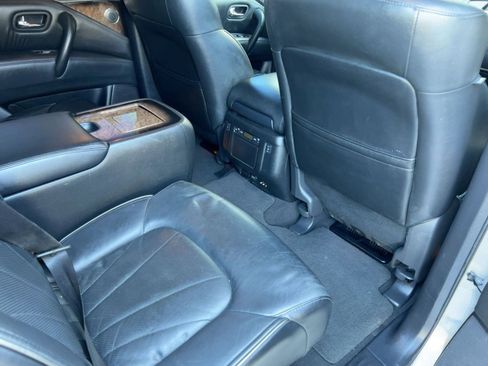 Used 2014 INFINITI QX80 2WD w/ Deluxe Touring Package image 30