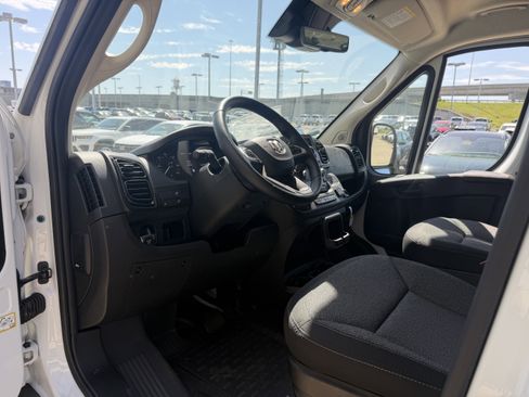 New 2025 RAM ProMaster 3500 w/ Cold Weather Group FWD image 27