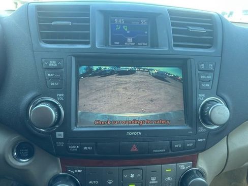 Used 2009 Toyota Highlander Limited AWD/4WD image 12