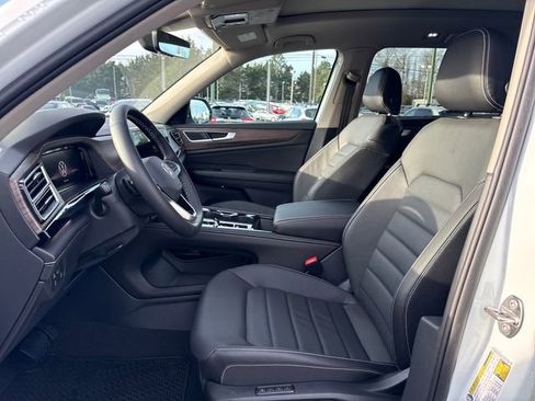New 2026 Volkswagen Atlas SEL image 16
