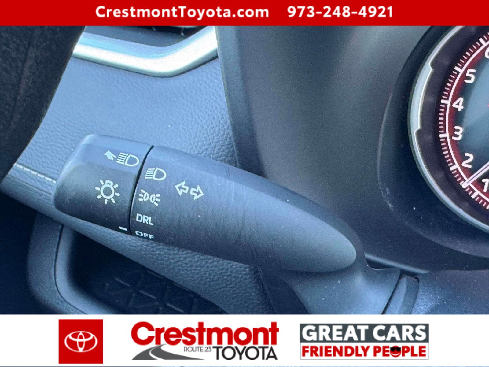 Used 2024 Toyota RAV4 LE AWD/4WD image 18