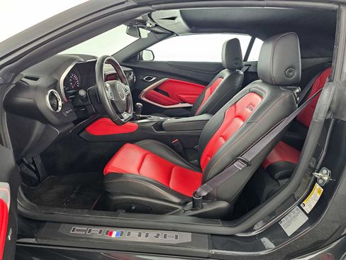 Used 2016 Chevrolet Camaro SS image 18