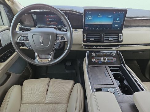 Used 2023 Lincoln Navigator L Reserve image 13