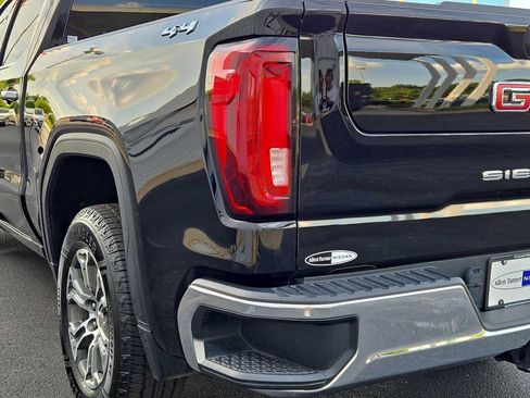 Used 2025 GMC Sierra 1500 SLT AWD/4WD image 10
