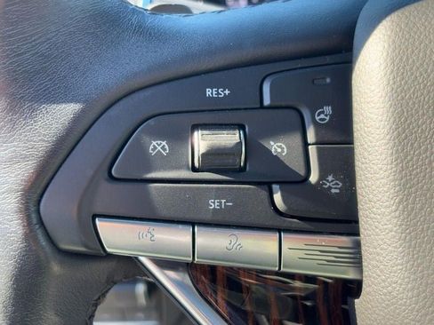 Used 2021 Cadillac Escalade Premium Luxury w/ Driver Assist Tech Package image 17