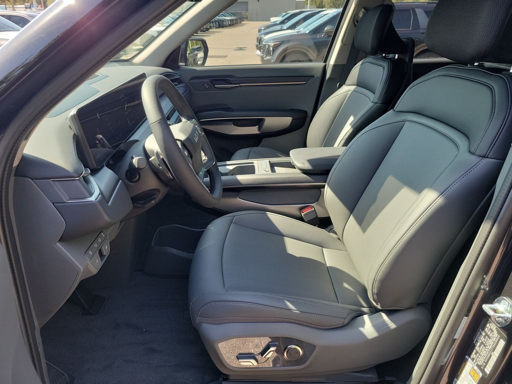 New 2026 Kia EV9 Light RWD image 25