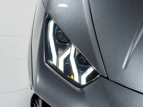 Used 2021 Lamborghini Huracan EVO RWD image 42