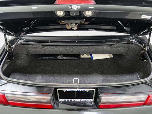 Used 1989 Ford Mustang LX image 22
