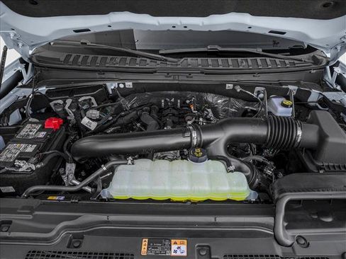 New 2026 Ford Expedition Active image 8