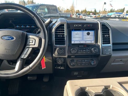 Used 2017 Ford F150 XLT w/ Equipment Group 302A Luxury image 18