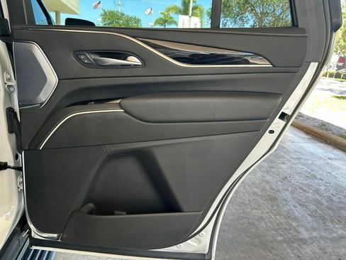 Used 2024 Cadillac Escalade V AWD/4WD image 35