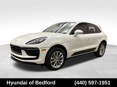 Used 2023 Porsche Macan Turbo AWD/4WD image 1
