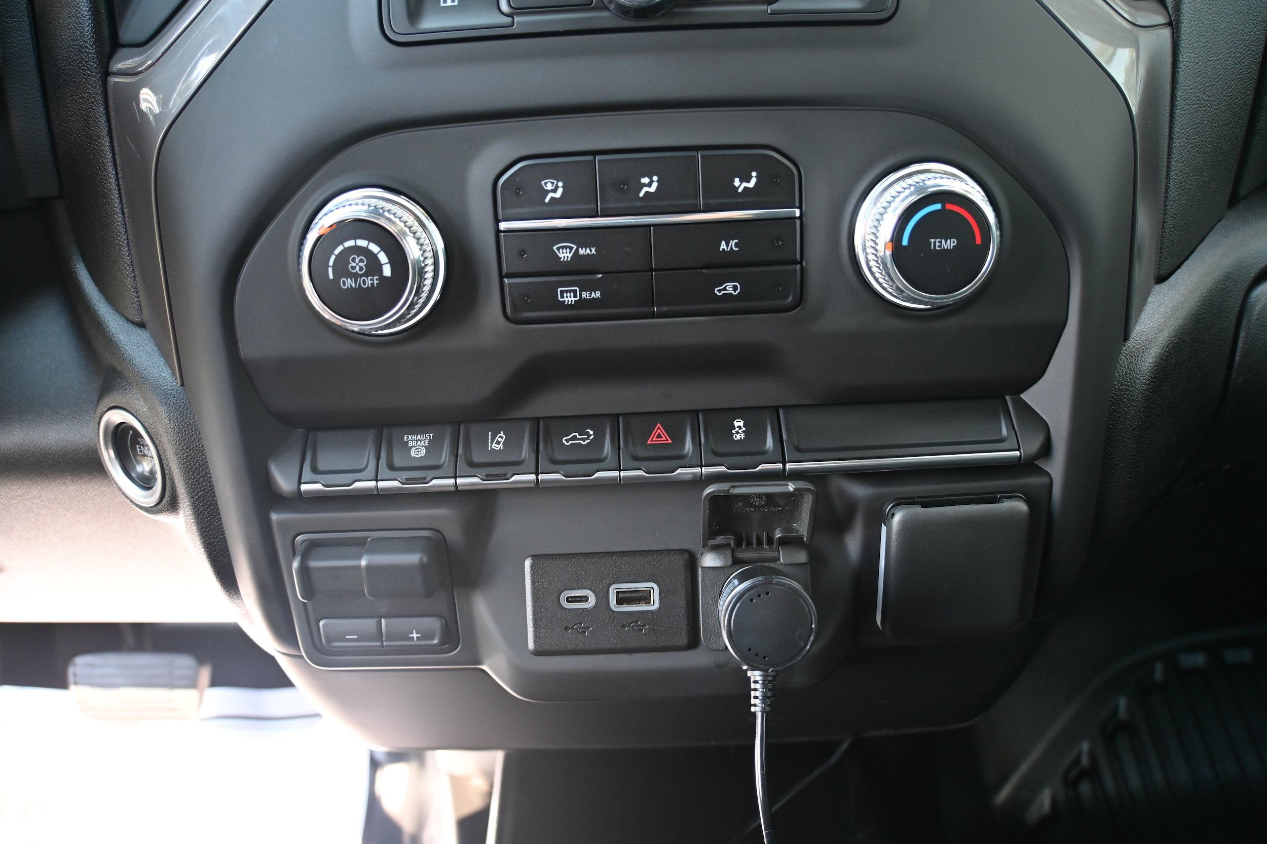 Used 2024 GMC Sierra 2500 Pro AWD/4WD image 8