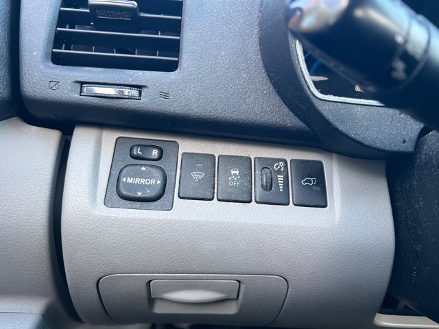 Used 2011 Toyota Highlander Limited AWD/4WD image 18