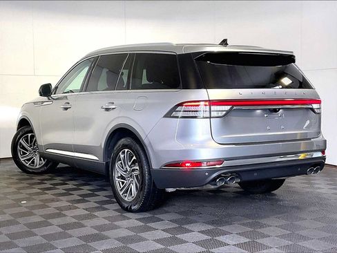 Used 2021 Lincoln Aviator AWD image 3