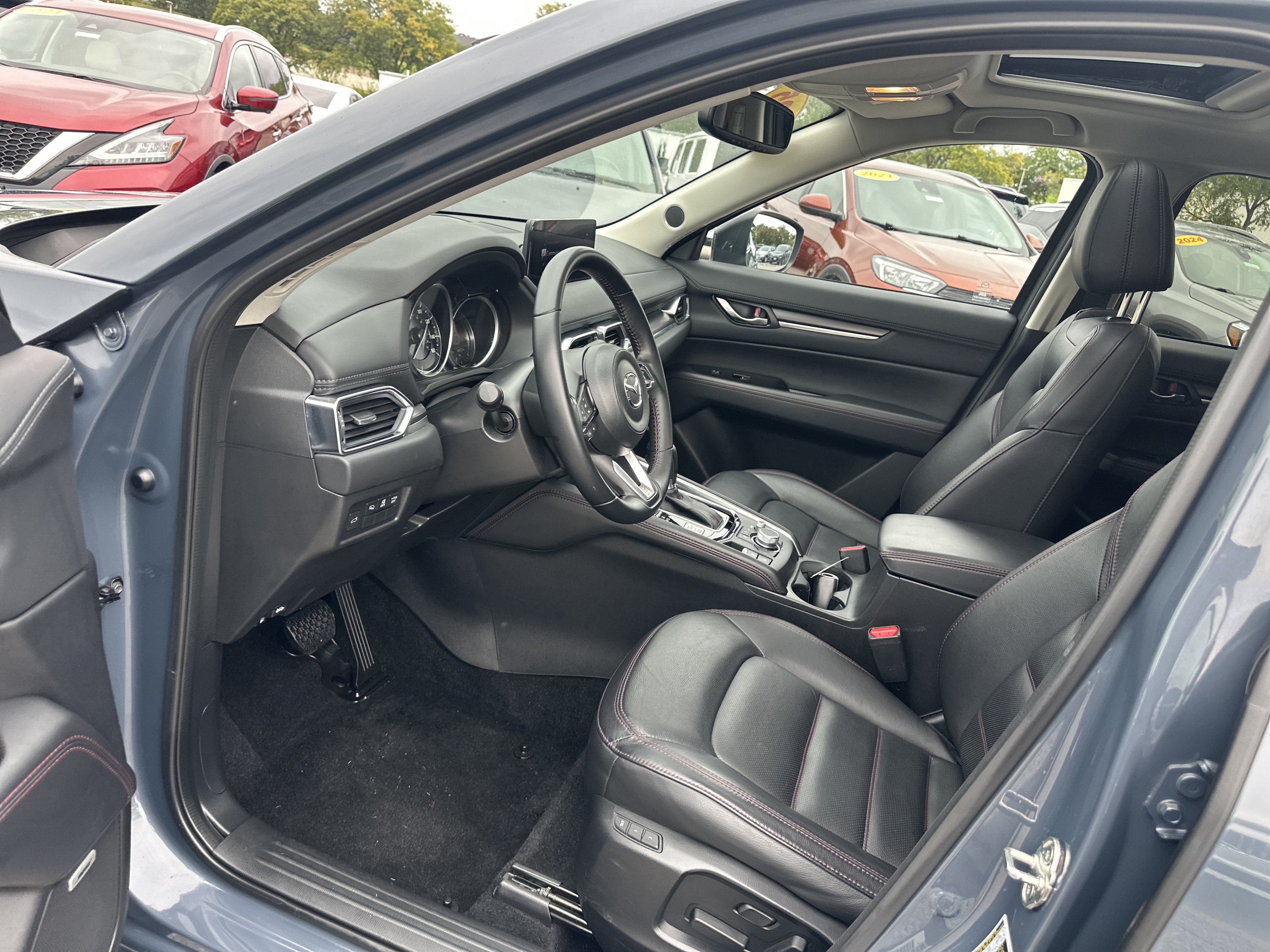 Used 2025 MAZDA CX-5 Carbon Edition AWD/4WD image 14
