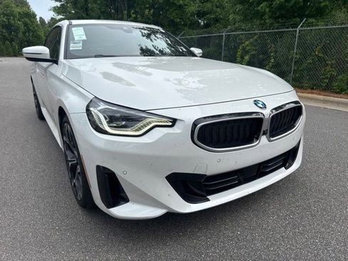 Certified 2025 BMW 230i Coupe w/ Premium Package RWD image 3