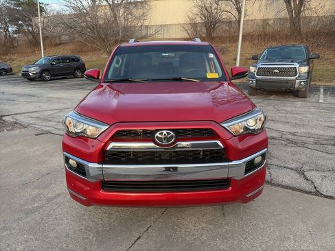 Used 2018 Toyota 4Runner Limited image 2