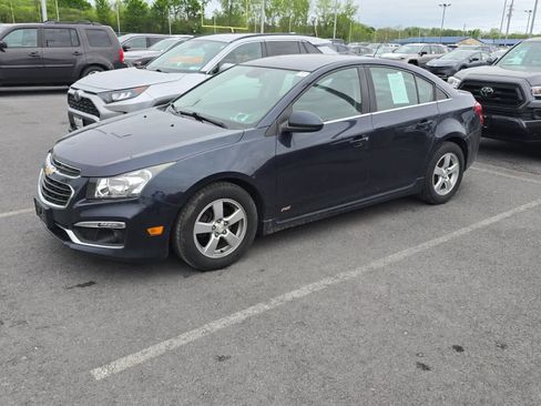 Used 2016 Chevrolet Cruze LT FWD image 1