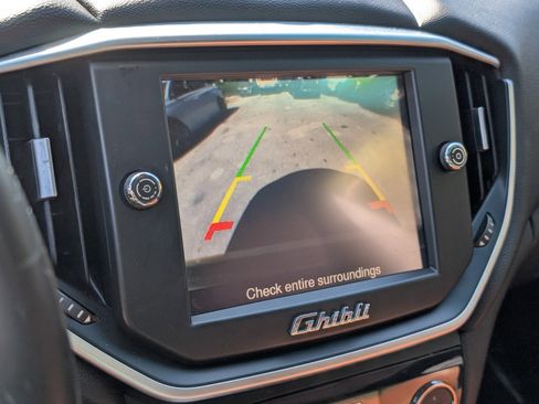 Used 2016 Maserati Ghibli Base image 24