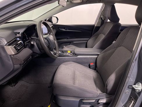 Used 2025 Toyota Camry LE FWD image 12
