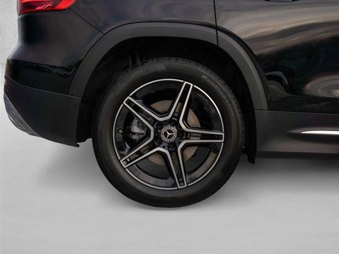 New 2026 Mercedes-Benz GLB 250 4MATIC image 11