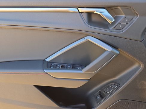New 2025 Audi Q3 2.0T Premium Plus image 15