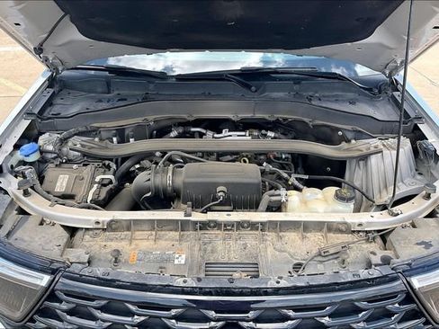 Used 2022 Ford Explorer ST-Line w/ Class IV Trailer Tow Package AWD/4WD image 29