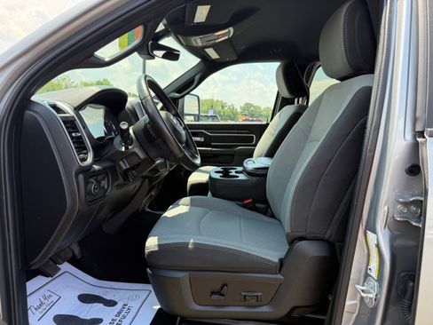 Used 2024 RAM 3500 Big Horn image 10