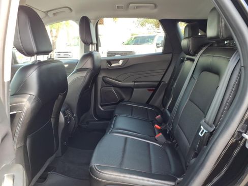 Certified 2022 Ford Escape SEL FWD image 17