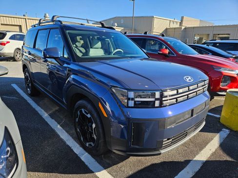 Certified 2025 Hyundai Santa Fe SEL image 1