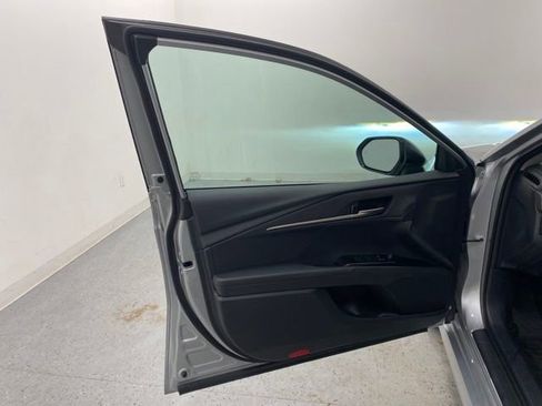 Used 2025 Toyota Camry LE image 24