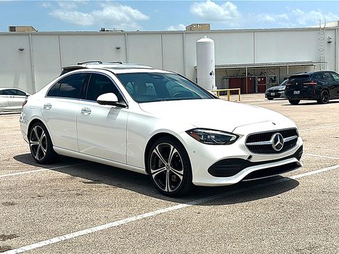 Used 2025 Mercedes-Benz C 300 Sedan image 10
