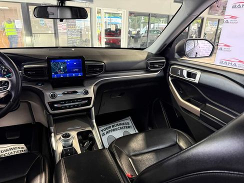 Used 2023 Ford Explorer XLT w/ Equipment Group 202A AWD/4WD image 25