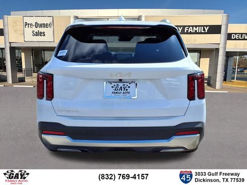 Used 2025 Kia Sorento SX FWD image 13