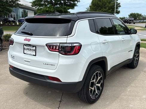 Used 2026 Jeep Compass Limited AWD/4WD image 3