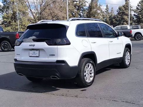 Used 2019 Jeep Cherokee Latitude w/ Popular Appearance Group image 8