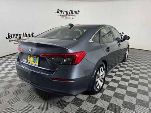 Used 2023 Honda Civic LX image 6