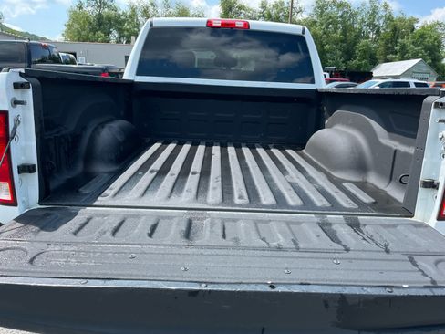 Used 2022 RAM 1500 Tradesman w/ Chrome Appearance Group AWD/4WD image 27