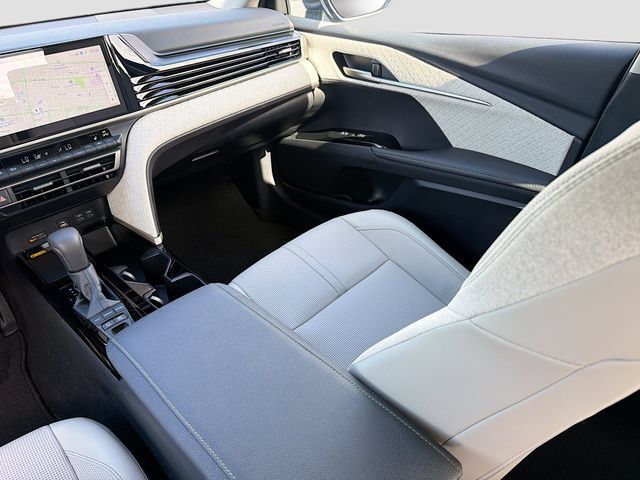 Used 2026 Toyota Camry XLE FWD image 24